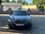 Mercedes E 270-1