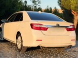 Toyota Camry-6