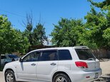 Mitsubishi Airtrek-2