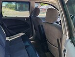 Mitsubishi Airtrek-11