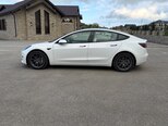 Tesla Model 3-4