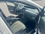 Toyota Prius-11