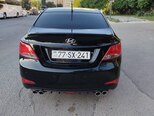 Hyundai Accent-2