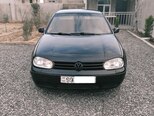 Volkswagen Golf-1