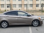 Hyundai Accent-8