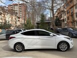Hyundai Elantra-6