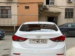 Hyundai Elantra-3