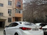 Hyundai Elantra-5