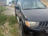 Mitsubishi L200-2