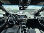 Hyundai Sonata-12