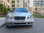 Mercedes E 240-1