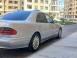 Mercedes E 240-7