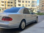 Mercedes E 240-6