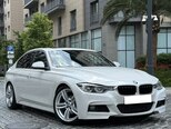 BMW 330-8