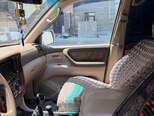 Toyota Land Cruiser-16