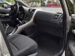 Toyota Auris-6