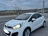 Kia Rio-7
