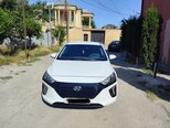 Hyundai IONIQ-1