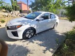 Hyundai IONIQ-11