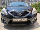 Nissan Tiida-1