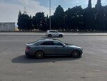 Mercedes E 300-16