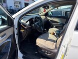 Hyundai Grand Santa Fe-6