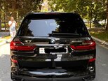 BMW X7-6