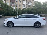 Hyundai Sonata-5