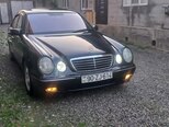 Mercedes E 240-5