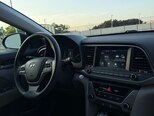 Hyundai Elantra-9