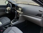 Hyundai Elantra-8