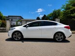 Kia Cerato-5