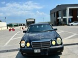 Mercedes E 200-11