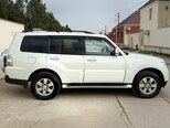 Mitsubishi Pajero-8