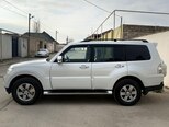 Mitsubishi Pajero-5