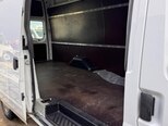 Ford Transit-8