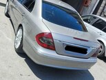 Mercedes E 220-11