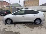 Toyota Prius-8