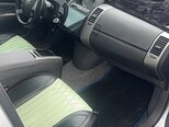 Toyota Prius-11