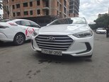 Hyundai Elantra-2