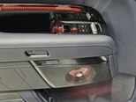 ZEEKR 9X-11