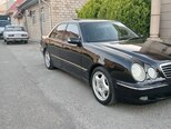 Mercedes E 240-13