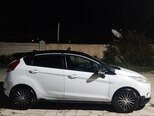 Ford Fiesta-12