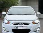 Hyundai Accent-11