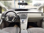 Toyota Prius-3