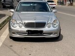 Mercedes E 240-1