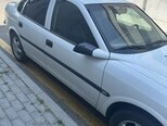 Opel Vectra-4