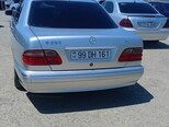 Mercedes E 220-10