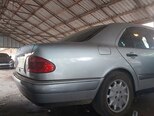 Mercedes E 280-4