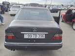 Mercedes 250 D-6